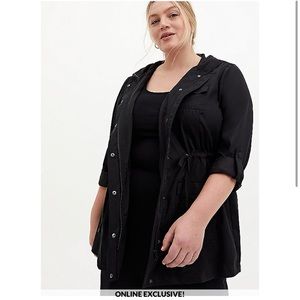 Torrid size 2 black twill anorak